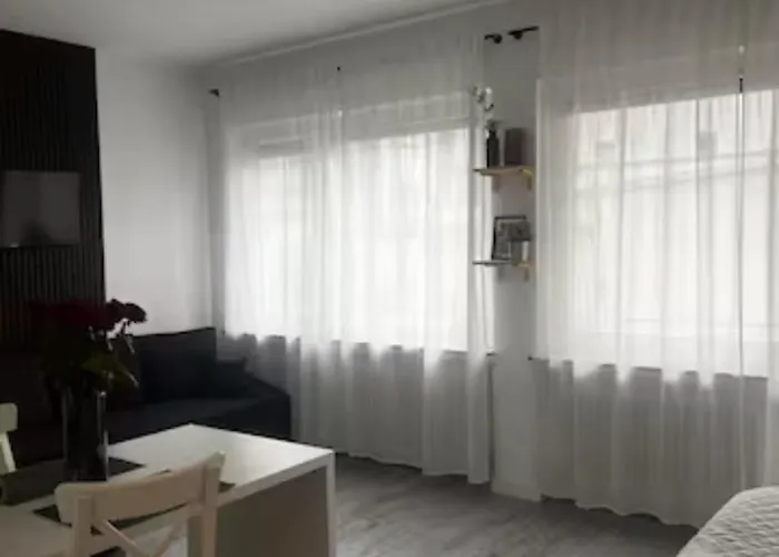 Modernes Ferienapartment Nahe アパート